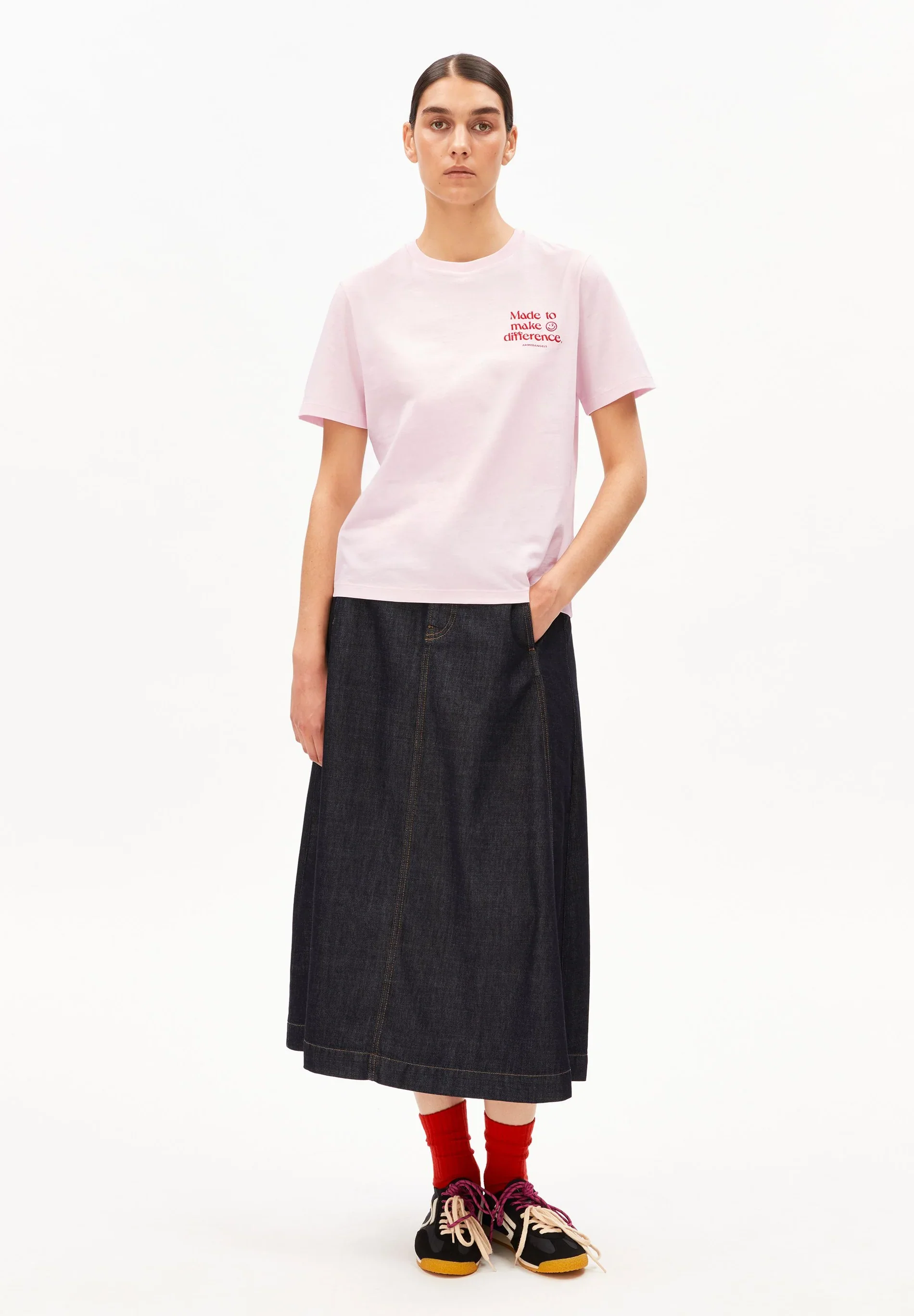 Lualaa Embro T-Shirt - Image 4