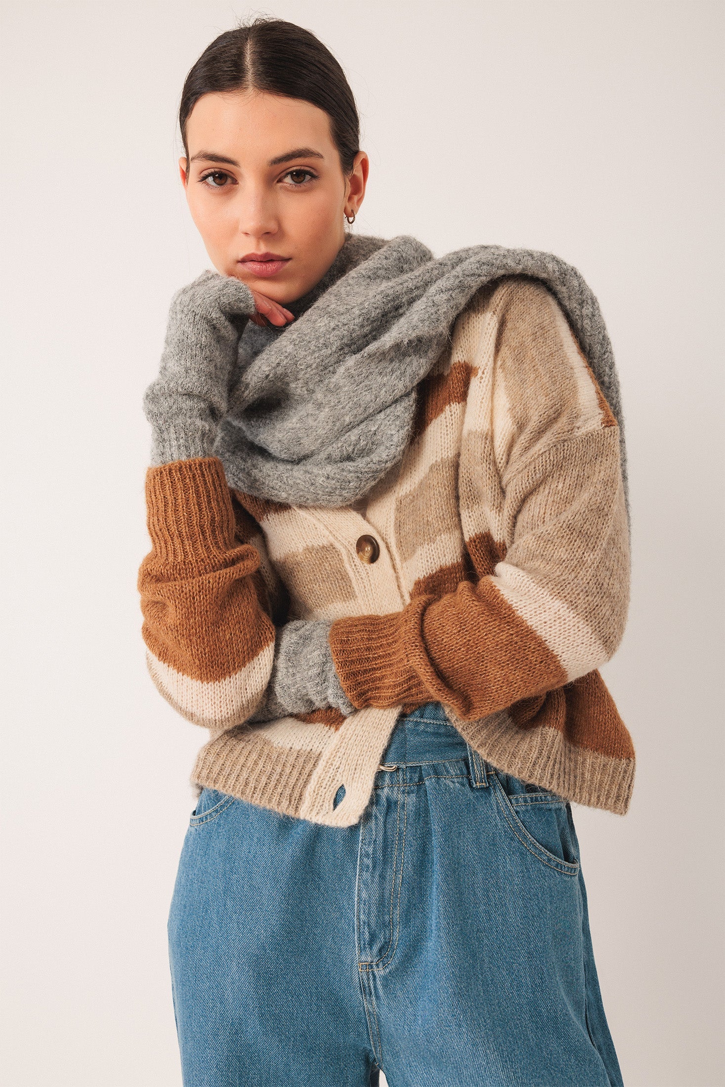 Colourful Knitted Scarf – Mottled Grey - Image 3