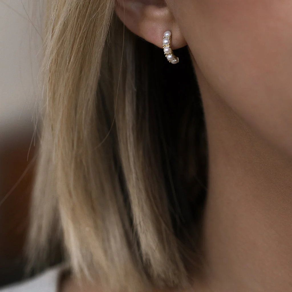 Kusshi Mini Hoops – Pearl - Image 2