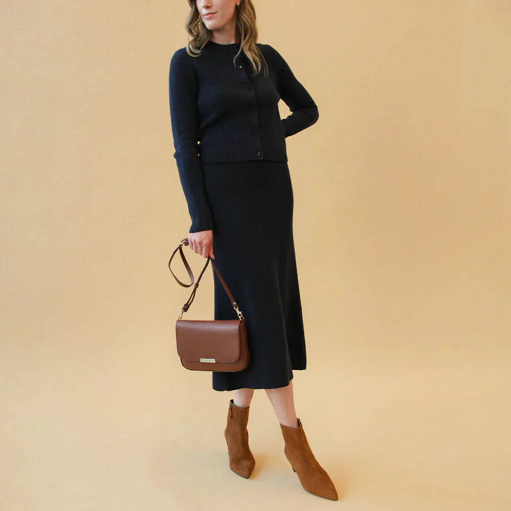 Medium Day to Night Bag – Hazelnut - Image 4